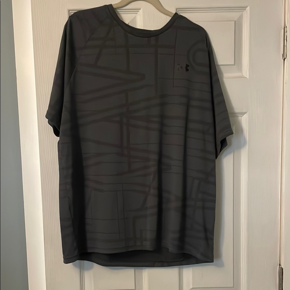 2 Men’s XXL Under Armour Gray & Blue Short Sleeve Tee